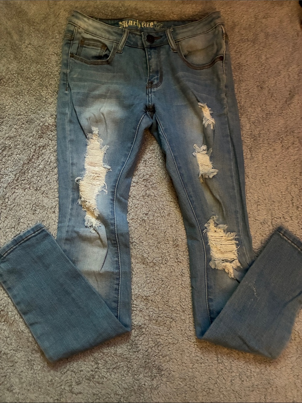 Machine Women Skinny Jeans in Light Blue with Distressed Detail
